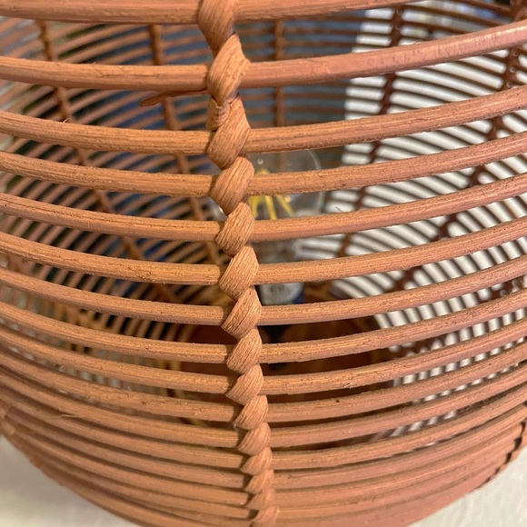 Wicker lamp shade - Picture 3 of 4